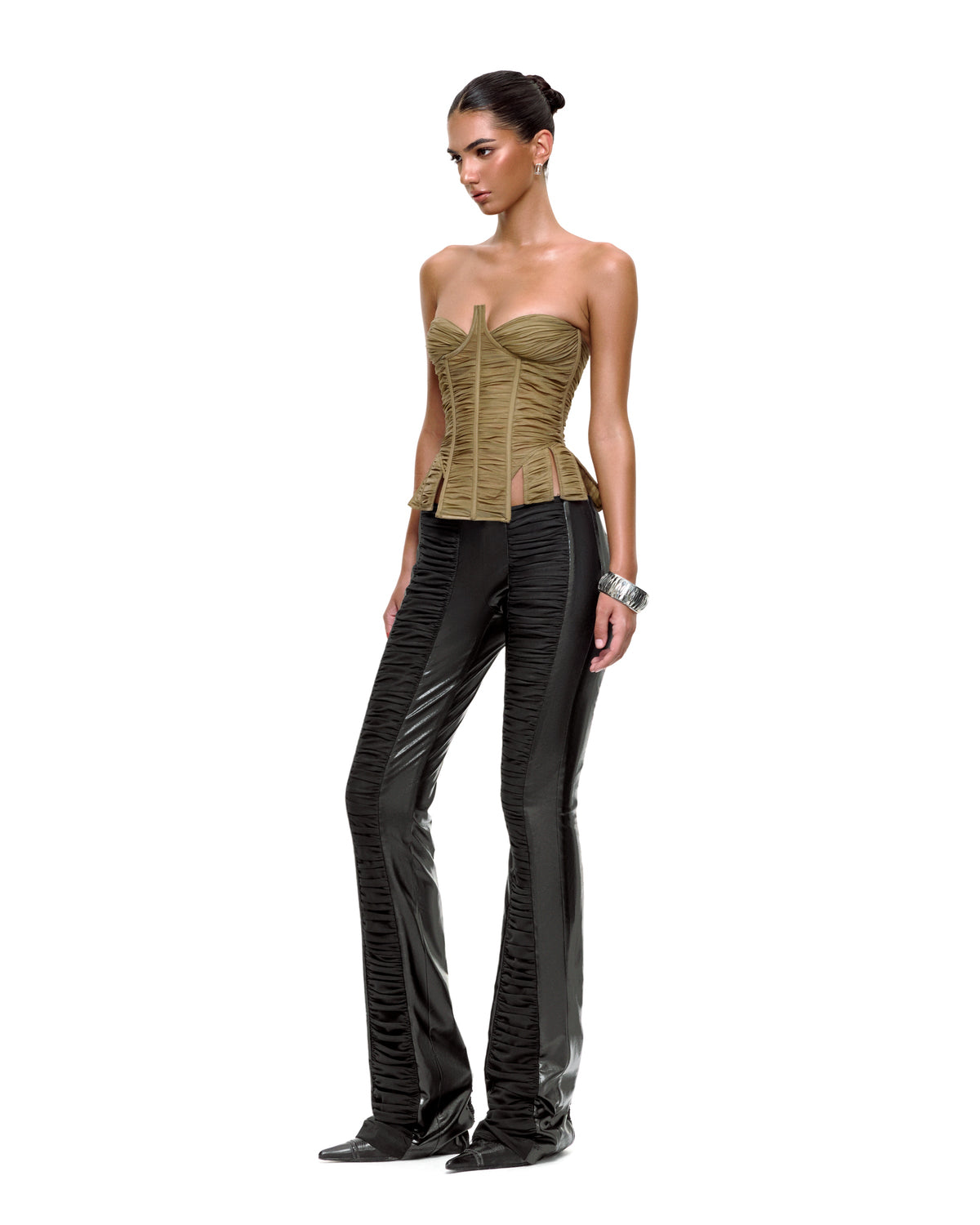 ÁO CROPTOP CÚP NGỰC WILLOW (KHAKI)